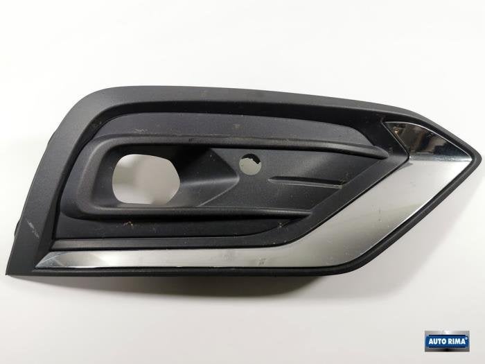Plaque de protection feu antibrouillard droit d'un Volvo V60, -, 3 mois de garantie, -, -