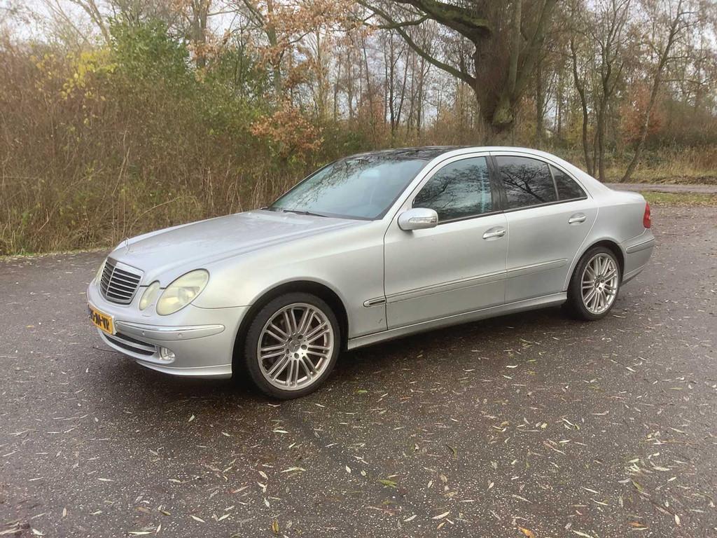 2002 Mercedes-Benz E-klasse 240 Avantgarde Personenauto, Auto's, Mercedes-Benz, Gebruikt, Overige brandstoffen, Bedrijf, Berline