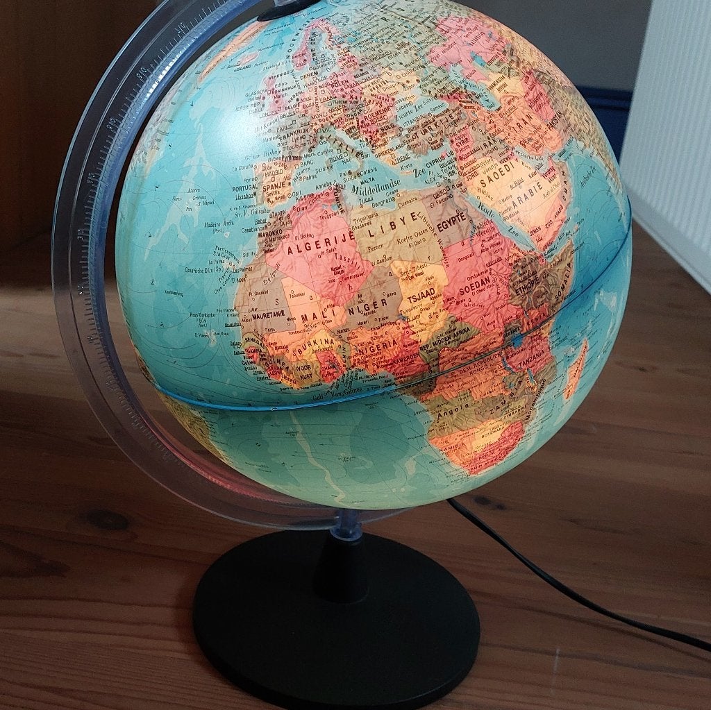 verlichte wereldbol, Ophalen, Gebruikt, Kunststof, Verlicht