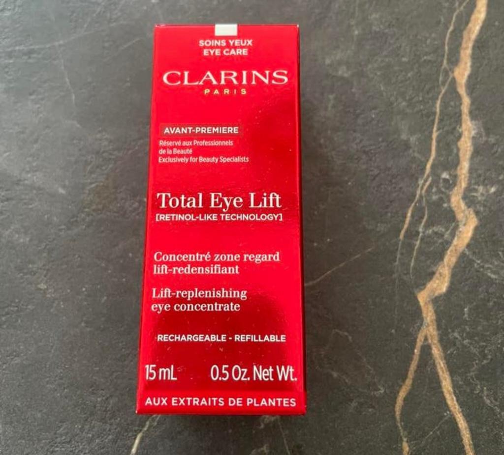 Clarins total eye lift nieuw hervulbaar 15ml, Ophalen of Verzenden, Nieuw, Ogen, Verzorging