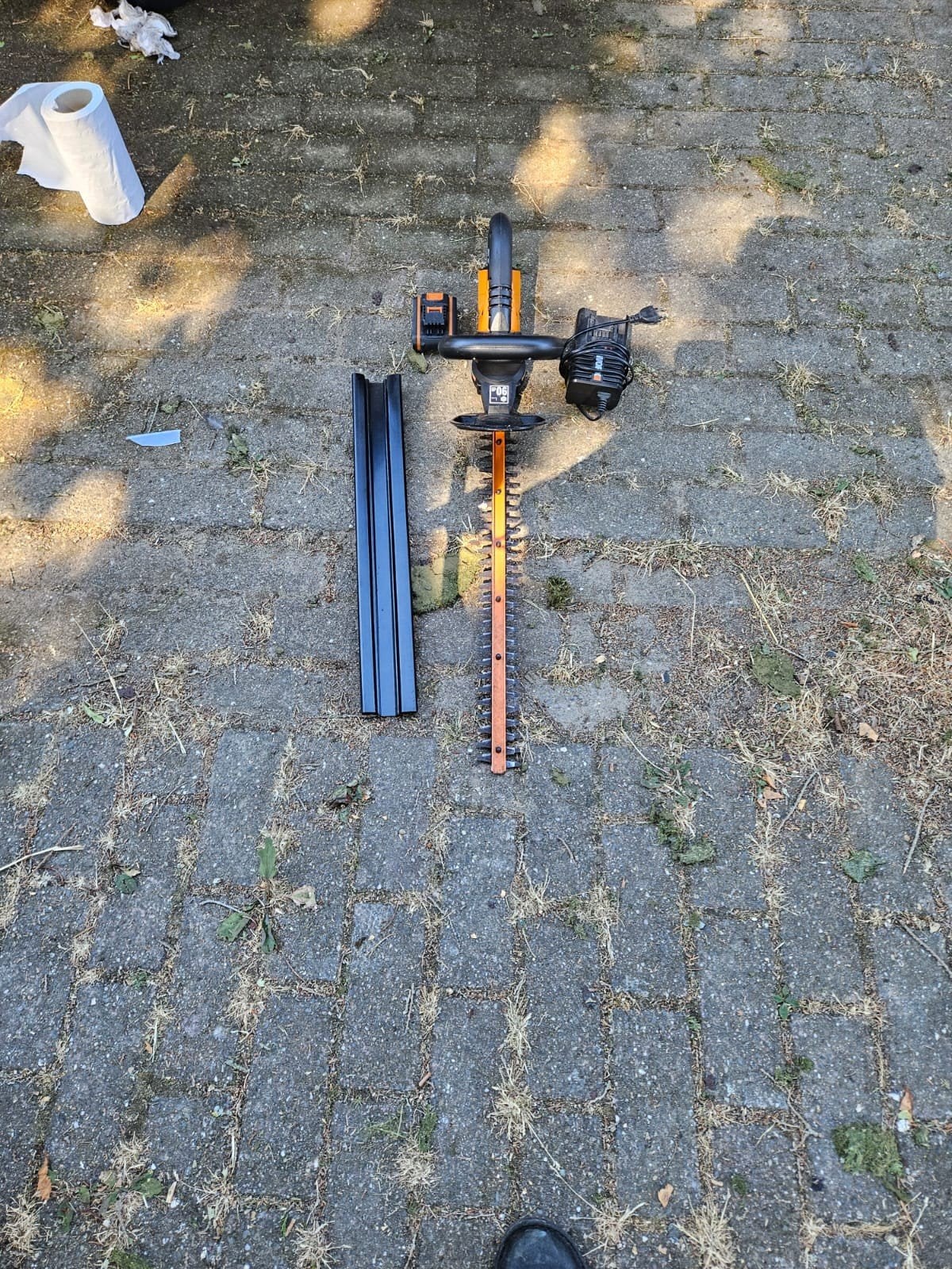 Worx accu heggenschaar / accu taille haies
Met batterij 20v, Enlèvement, Utilisé, Batterie, WORX