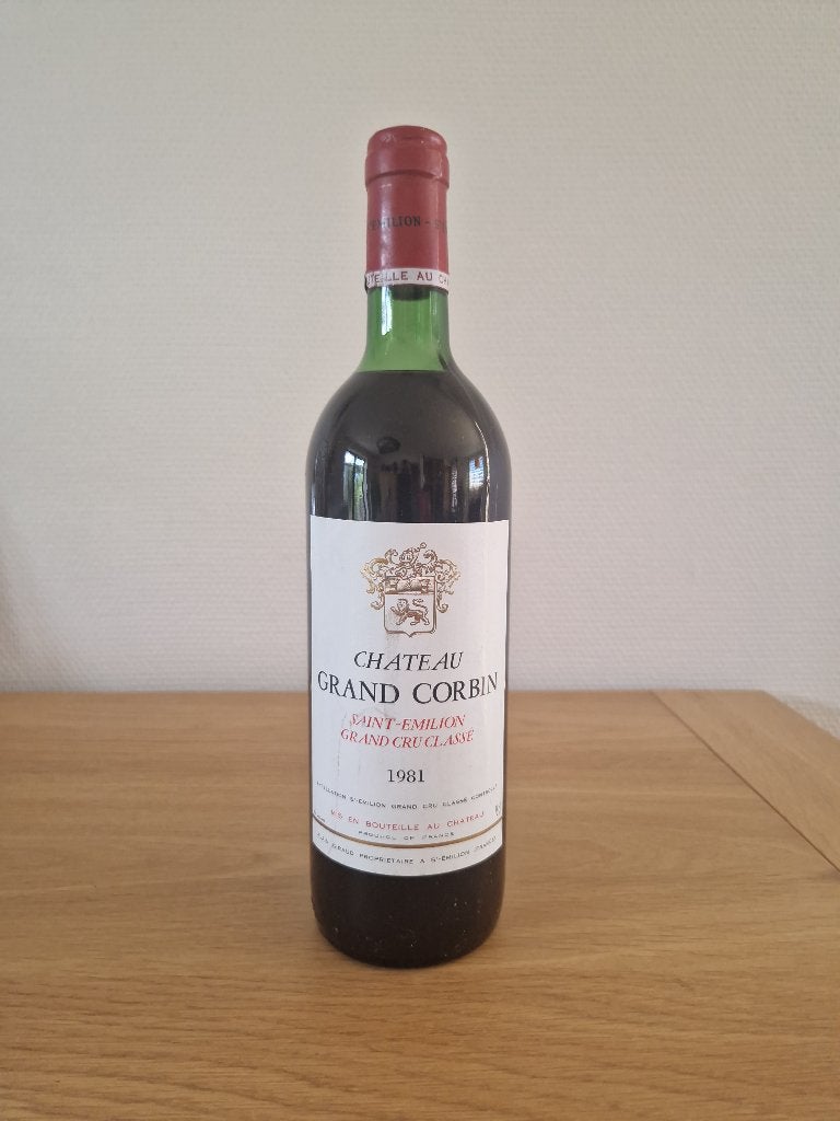 Château Grand Corbin - 1981 - Saint Emilion Grand Cru - 75cl, Collections, Vins, Neuf, Enlèvement ou Envoi, Pleine, Vin rouge