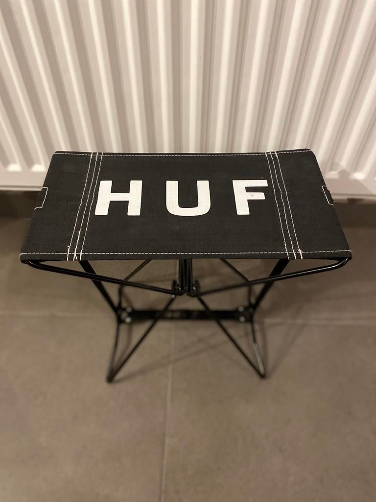 Huf kampeer stoel promotie materiaal, Ophalen
