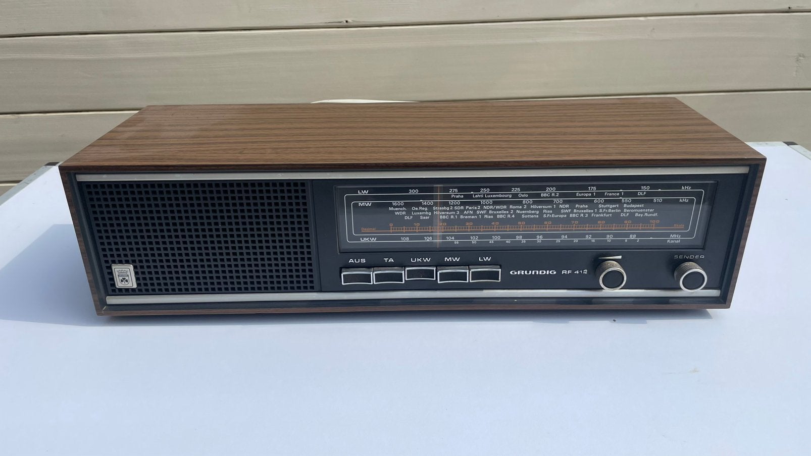 Mooie transistor radio Grundig, weekend, Antiquités & Art, Antiquités | TV & Hi-Fi, Enlèvement