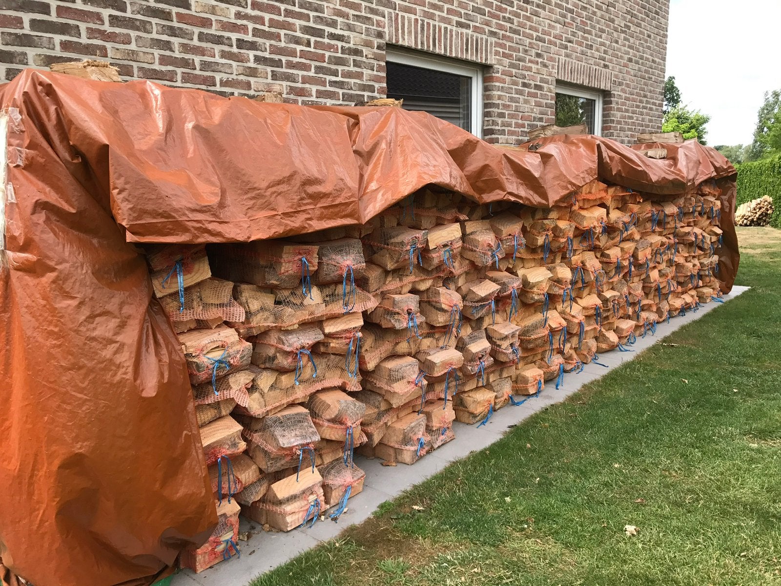 Droge zakken brandhout eik en beuk aan 7.50 euro per stuks, Tuin en Terras, Brandhout, Ophalen of Verzenden, Beukenhout, Blokken