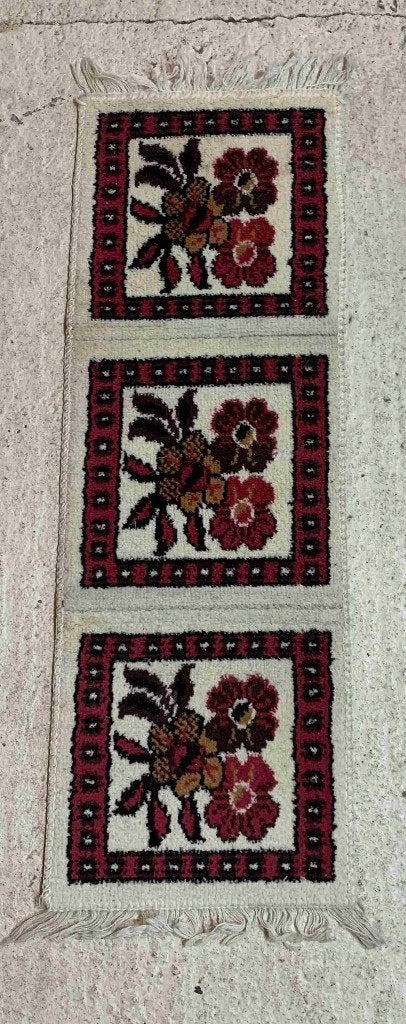 Handgeknoopte smyrna loper kleedje bloemen 104/36 cm, Ophalen of Verzenden, Gebruikt, Beige, Overige stijlen