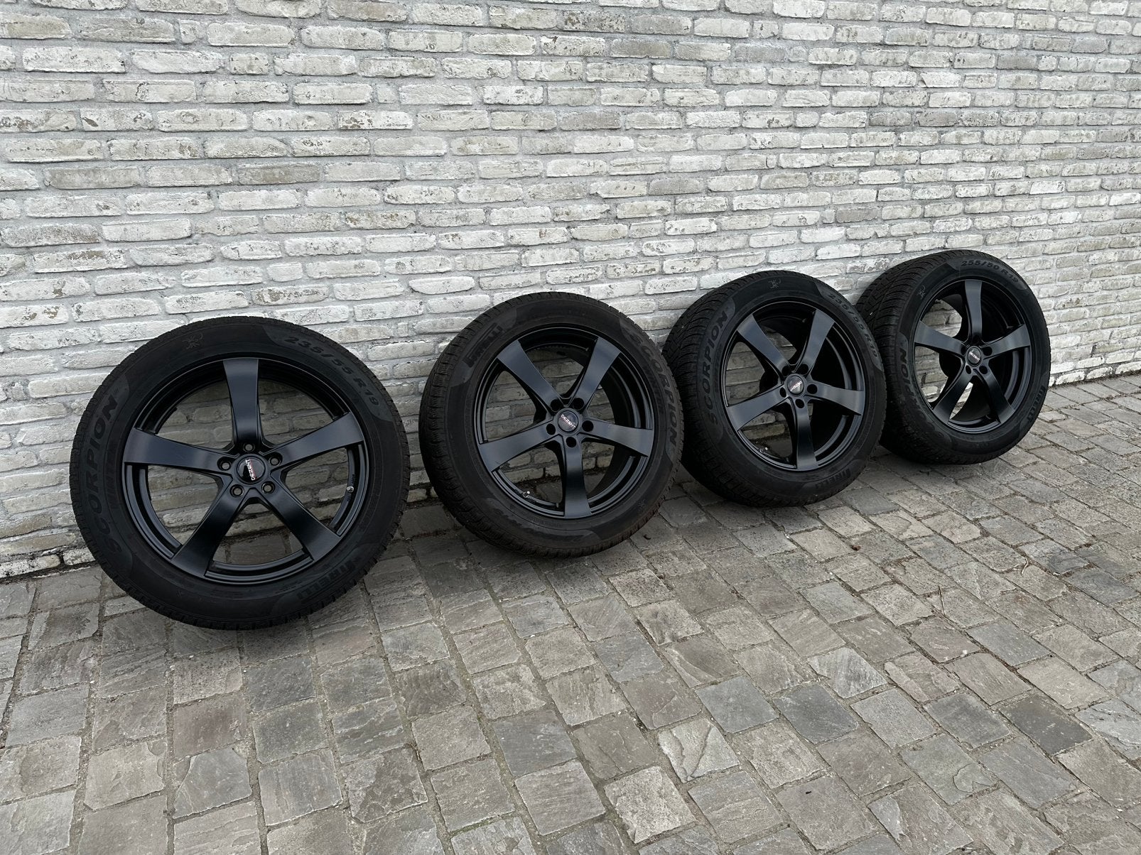 Mercedes glc wielenset, Ophalen, Band(en)