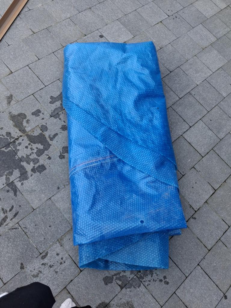 Piscine, toile solaire et couverture, Enlèvement, Comme neuf, Couverture de piscine