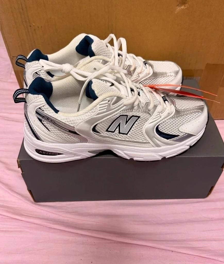 New Balance 530 Taille 42.5, Vêtements | Hommes, Chaussures, Neuf, New balance, Blanc, Baskets