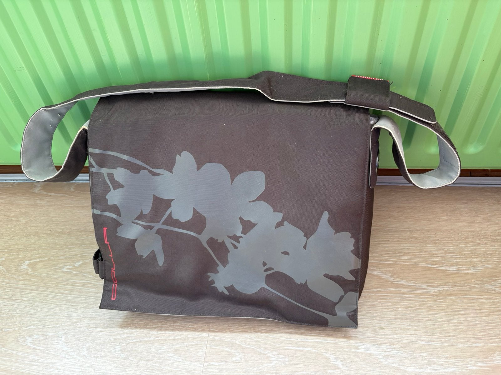 Tas voor laptop, Bijoux, Sacs & Beauté, Sacs | Sacs à bandoulière, Enlèvement, Comme neuf, Brun, Autres marques