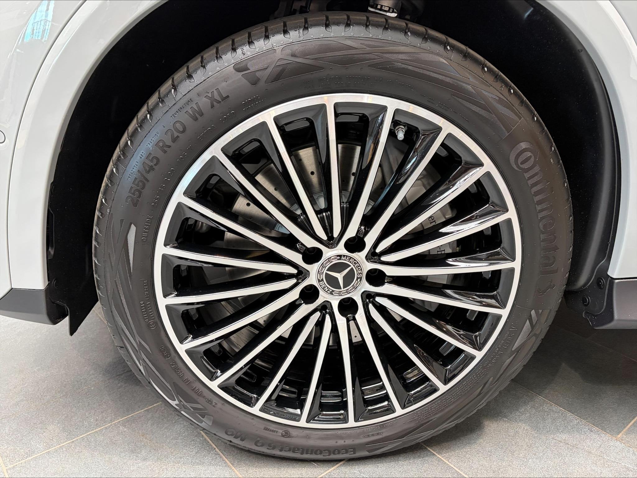 Mercedes-Benz GLC GLC 200 4MATIC "140 Years Edition", Autos, Mercedes-Benz, Neuf, Argent ou Gris, Achat, Entreprise