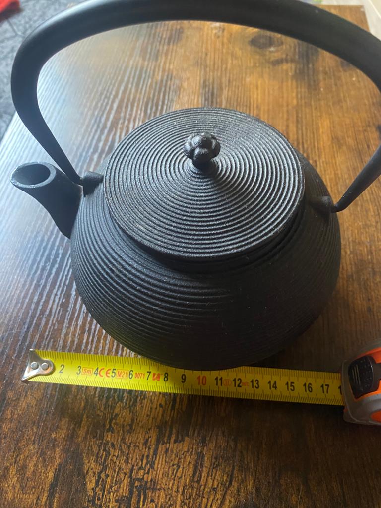 🔥 Zwarte gietijzeren theepot met filter - Goede binnenkant!, Hobby en Vrije tijd, Theezakjes, Ophalen of Verzenden, Overige typen