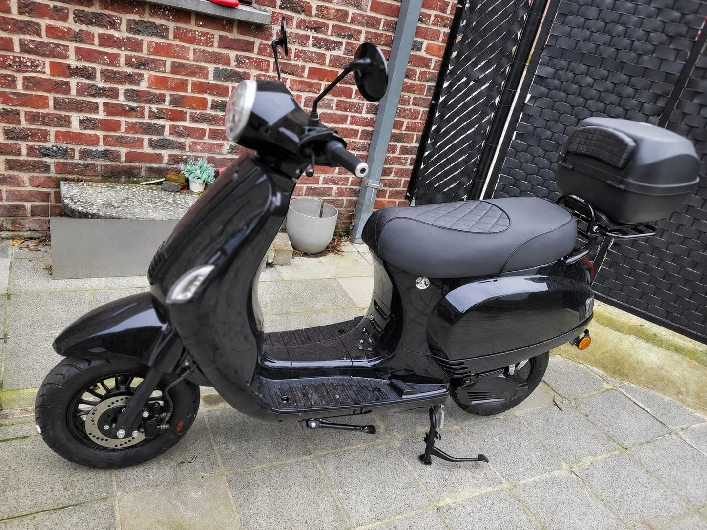 Electrische Scooter, Ophalen
