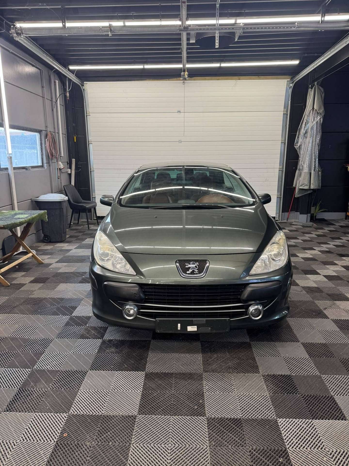 Peugeot 307 cc 1.6 benzine bj2006 euir4 START NIET, Auto's, 4 zetels, 1528 kg, Gebruikt, 4 cilinders