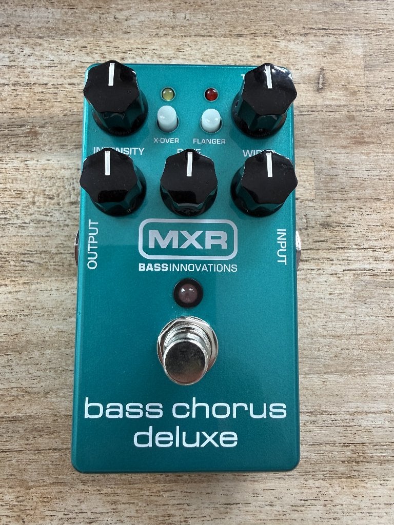 MXR Bass Chorus Deluxe, Musique & Instruments, Effets, Comme neuf, Chorus, Enlèvement ou Envoi