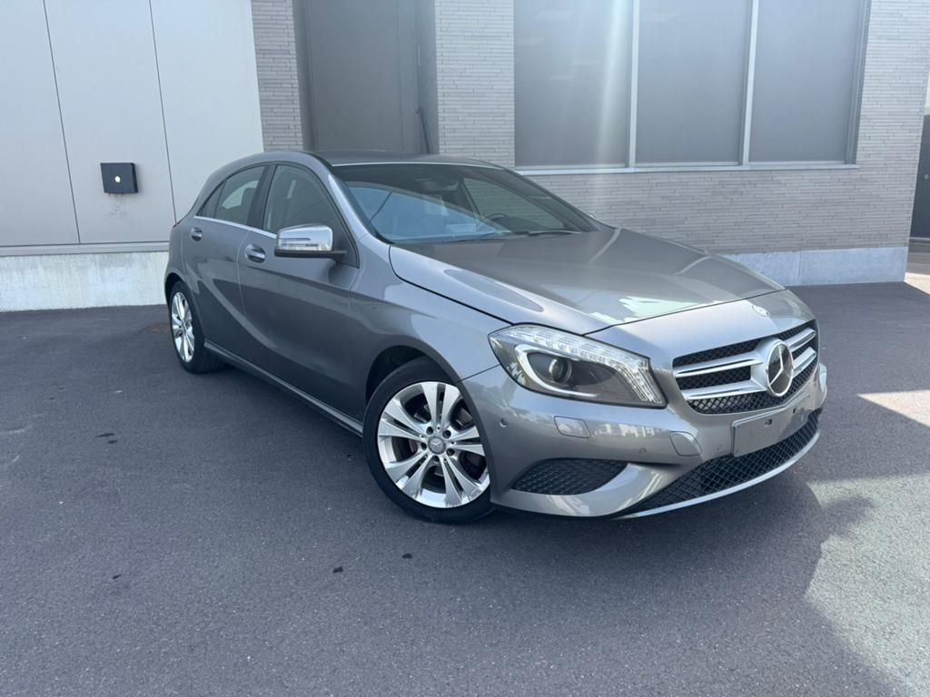 Mercedes A200d | 2.2 Diesel Automaat, Auto's, Mercedes-Benz, 4 deurs, Leder en Stof, Bedrijf, Zilver of Grijs