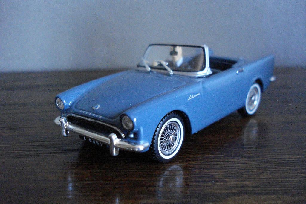 Sunbeam Alpine., Hobby en Vrije tijd, Modelauto's | 1:43, Gebruikt, Auto, Universal Hobbies, Ophalen of Verzenden