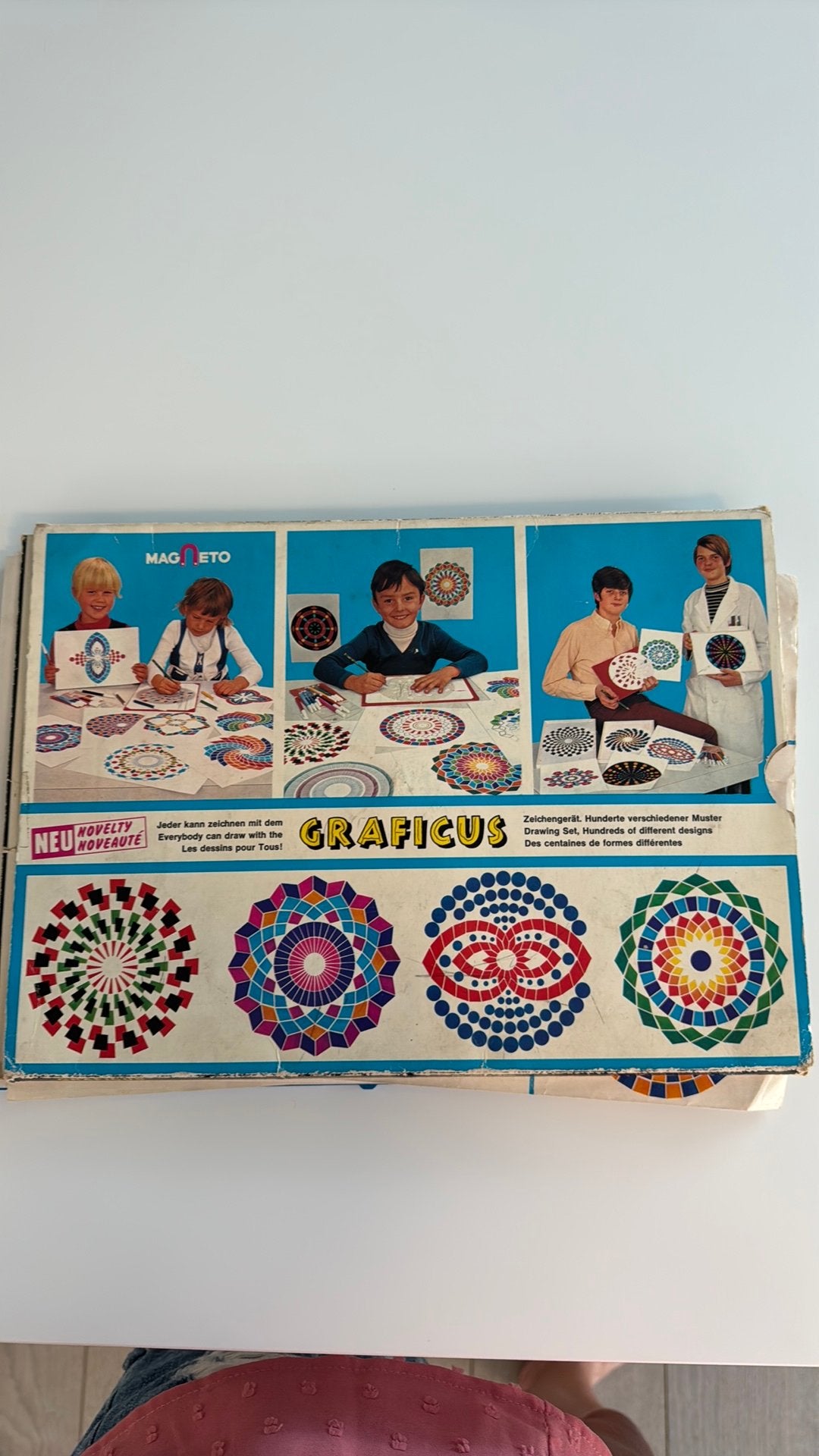 Jeu de graphiste, Enlèvement ou Envoi, Comme neuf