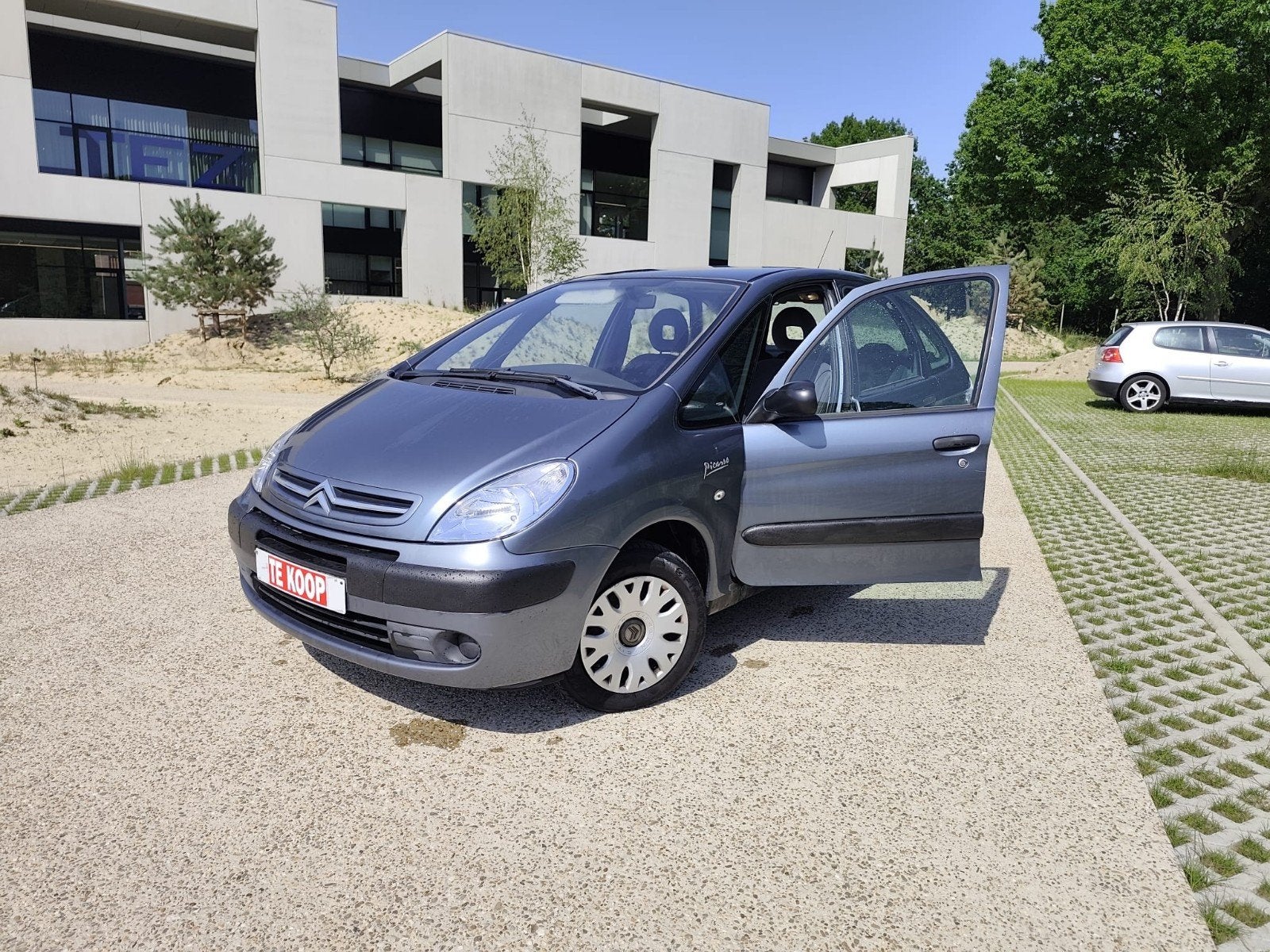 Citroën Xsara Picasso — Seulement 124 000 km — D'une femme g, Autos, Cuir, Argent ou Gris, Xsara, Noir