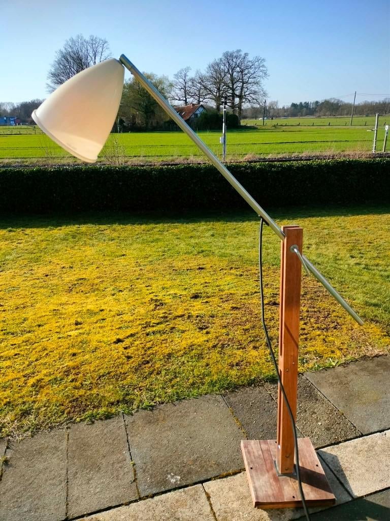 Stevige en zware tuinlamp. Verschillende standen. Ikea, Ophalen, Gebruikt, Staande lamp, Netvoeding