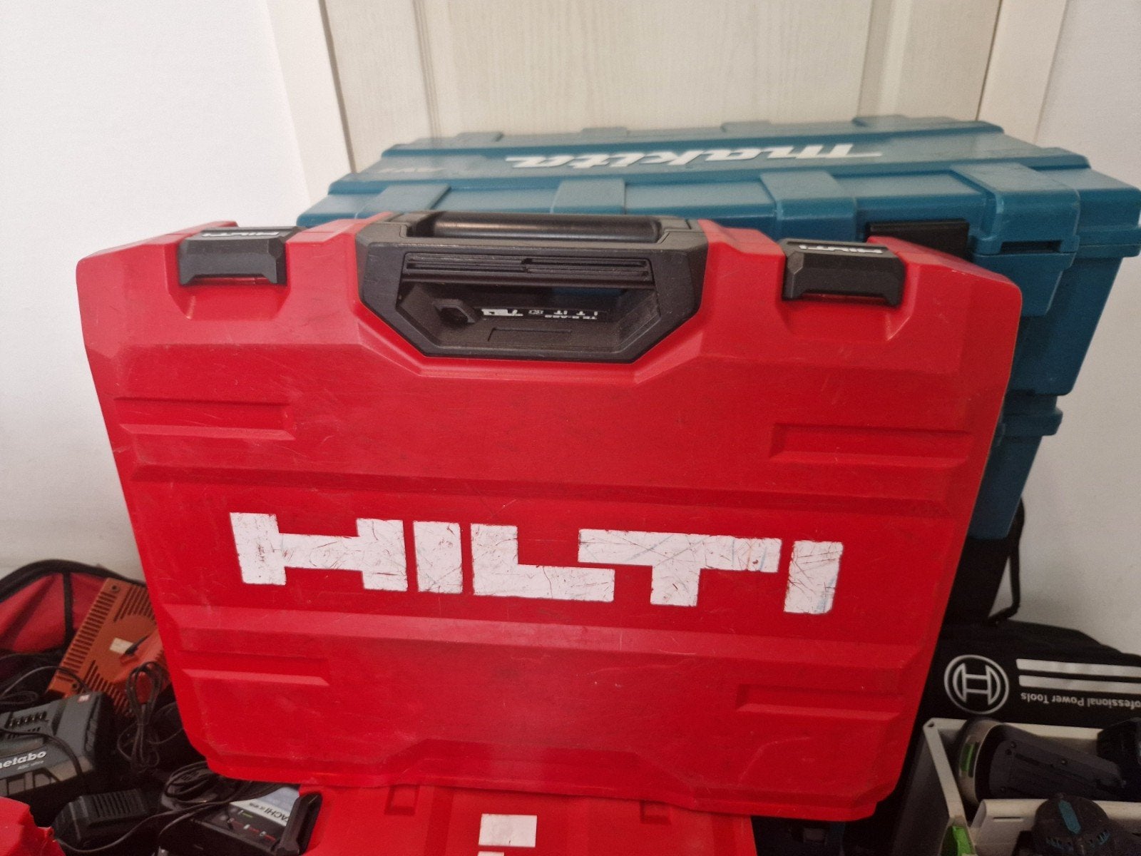 Coffre Hilti te 6 A22 50€, Bricolage & Construction, Enlèvement, Comme neuf