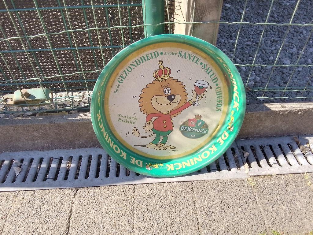 Dienschaal bieren de coninck., Verzamelen, Biermerken, Ophalen, De Koninck