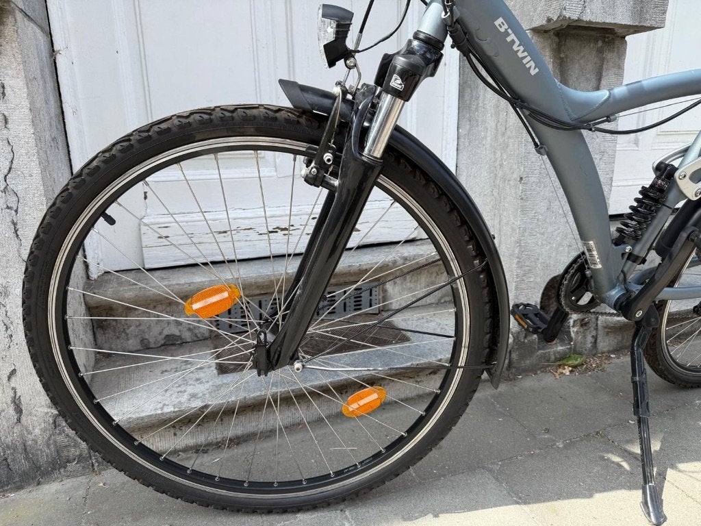 B-Twin Elops 920 E 202 midel, Vélos & Vélomoteurs, Enlèvement, Comme neuf, 30 à 50 km par batterie, Autres marques