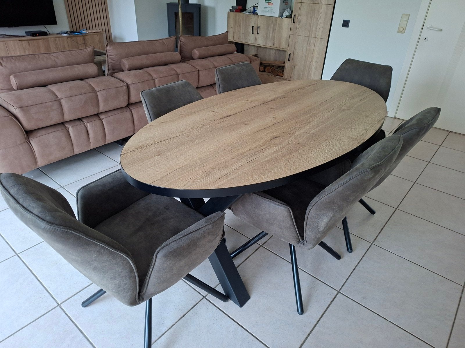 ovalen eiken tafel, Enlèvement ou Envoi