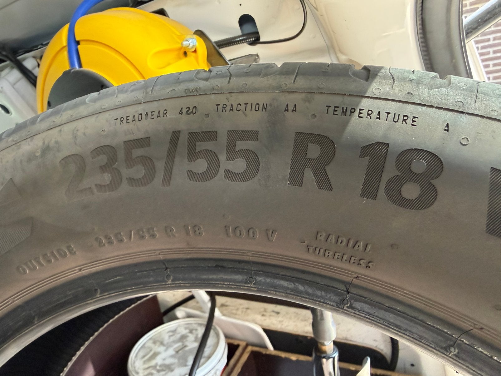 235/55R18 100 V Continental, Véhicule de tourisme, Pneus été, Enlèvement, Pneu(s)
