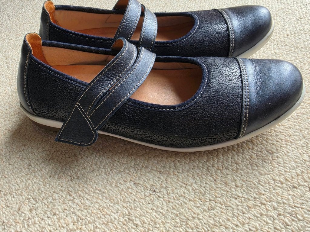 Ballerines bleu en cuir pour femme état neuf pointure 39., Vêtements | Femmes, Neuf, Autre, Enlèvement, Bleu