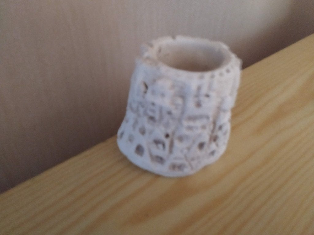 souvenier sierstukje stenen potje met de hand gemaakt djerba, Enlèvement ou Envoi