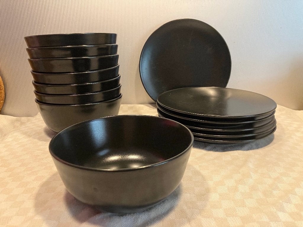 6 Borden en 8 kommen. Gratis., Huis en Inrichting, Ophalen, Gebruikt, IKEA, Bord(en)