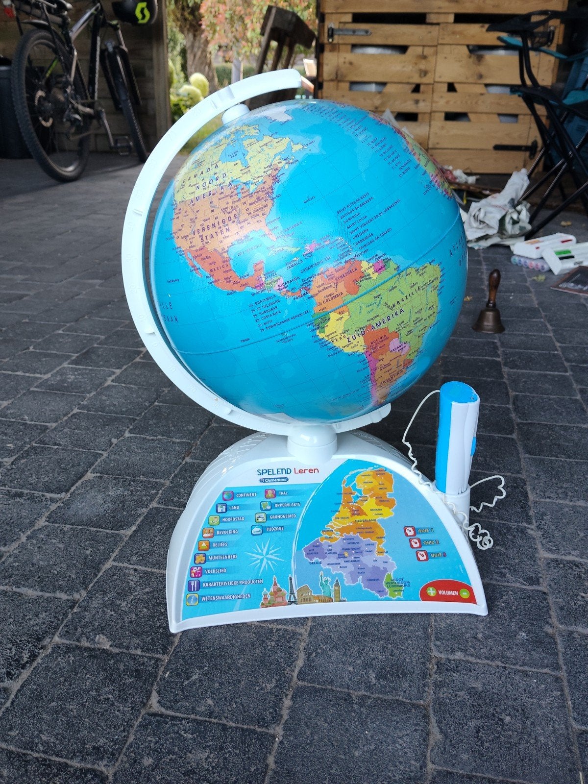 Leerrijke wereldbol met pennetje, Kinderen en Baby's, Speelgoed | Educatief en Creatief, Ophalen