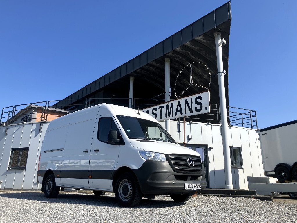 Mercedes-Benz Sprinter CDI 19.500€ + BTW / RWD / L2H2 L2 H2, Auto's, 1951 cc, 4 cilinders, 2000 kg, https://public.car-pass.be/vhr/043a8626-1a8b-4180-a61c-37f143effc56