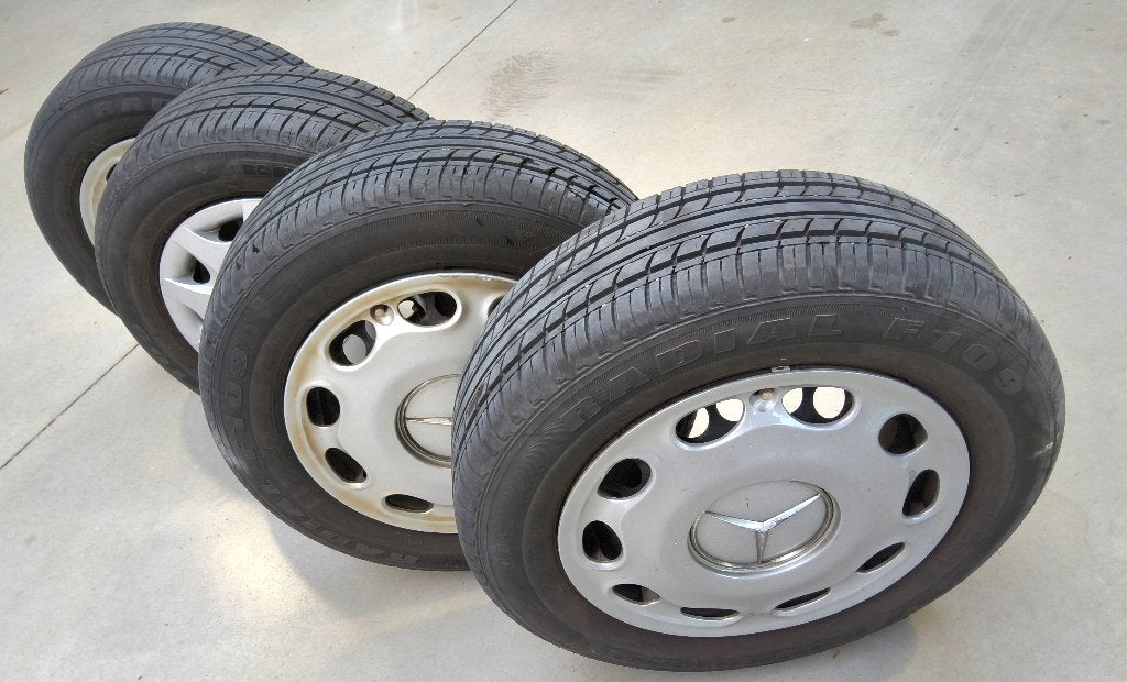 Roues été 195/65-15 originales Mercedes, 15 pouces, Pneus et Jantes, Pneus été, Enlèvement