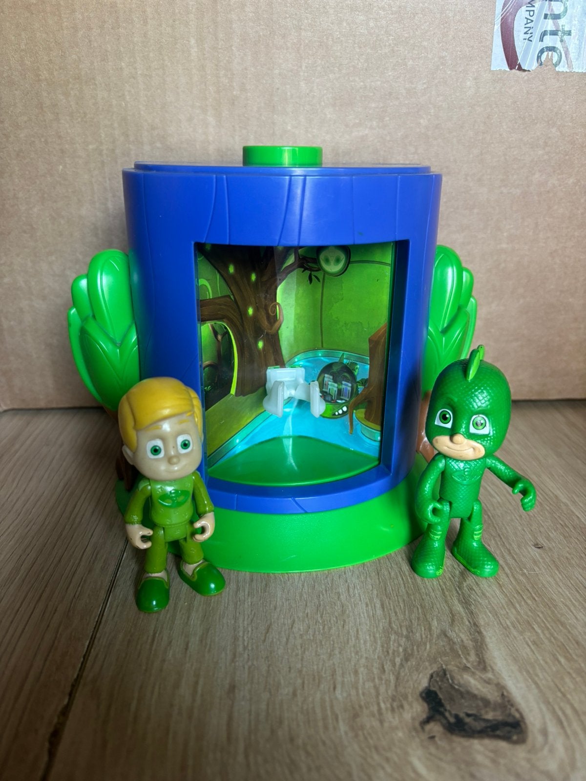 Gekko transformatiekamer, Enlèvement, Comme neuf