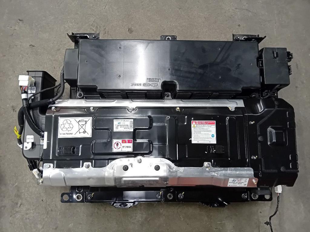 Hybride hoogspannings accu Hyundai Nexo, Onderdelen@venauto.nl, Van der Ven Autorecycling B.V., Gebruikt, Ettenseweg 76, 4706 PB Roosendaal, The Netherlands