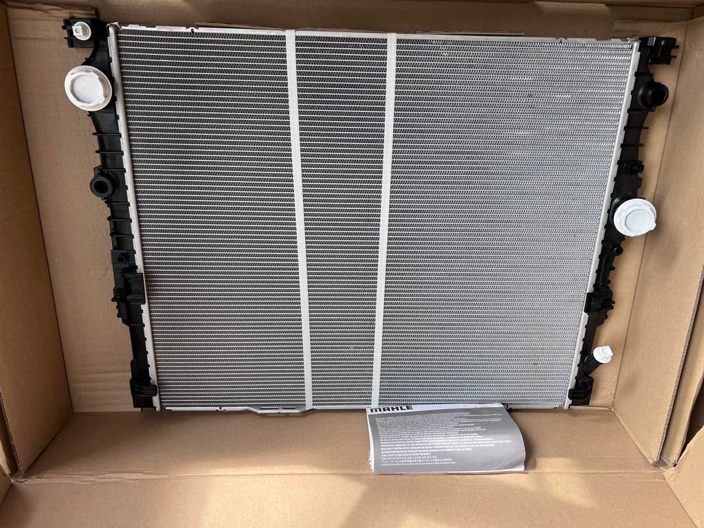 Bmw G30/G31/G32/G12 radiator  Mahle, Auto-onderdelen, Ophalen, BMW