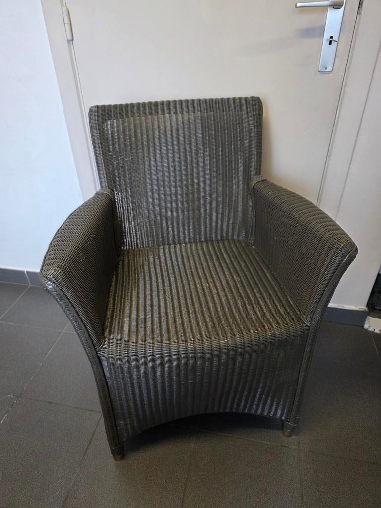 Loyd Loom zetel/stoel, Ophalen