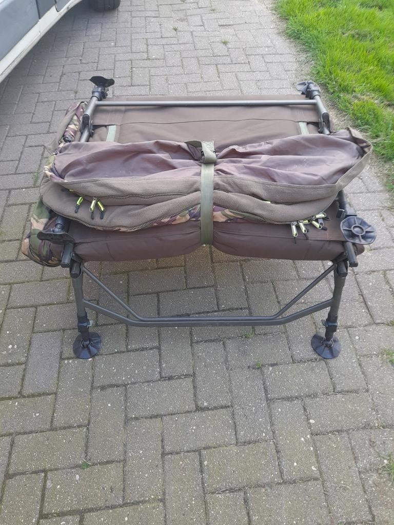 Bedchair, Enlèvement