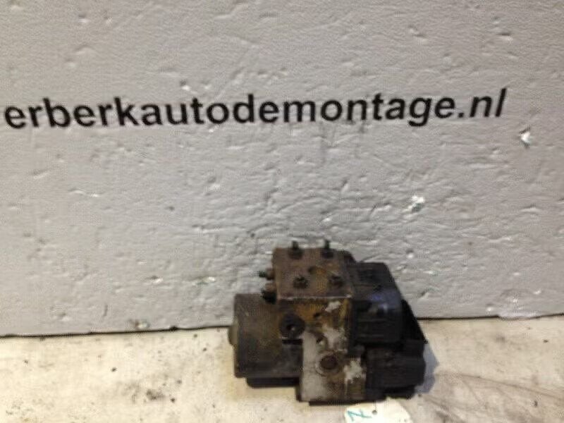 ABS POMP Opel Tigra (75) (01-1994/12-2000) (90-496-978), Bahnhofsplatz 65423 Rüsselsheim am Main, DE, Gebruikt, Opel, Opel Automobile GmbH