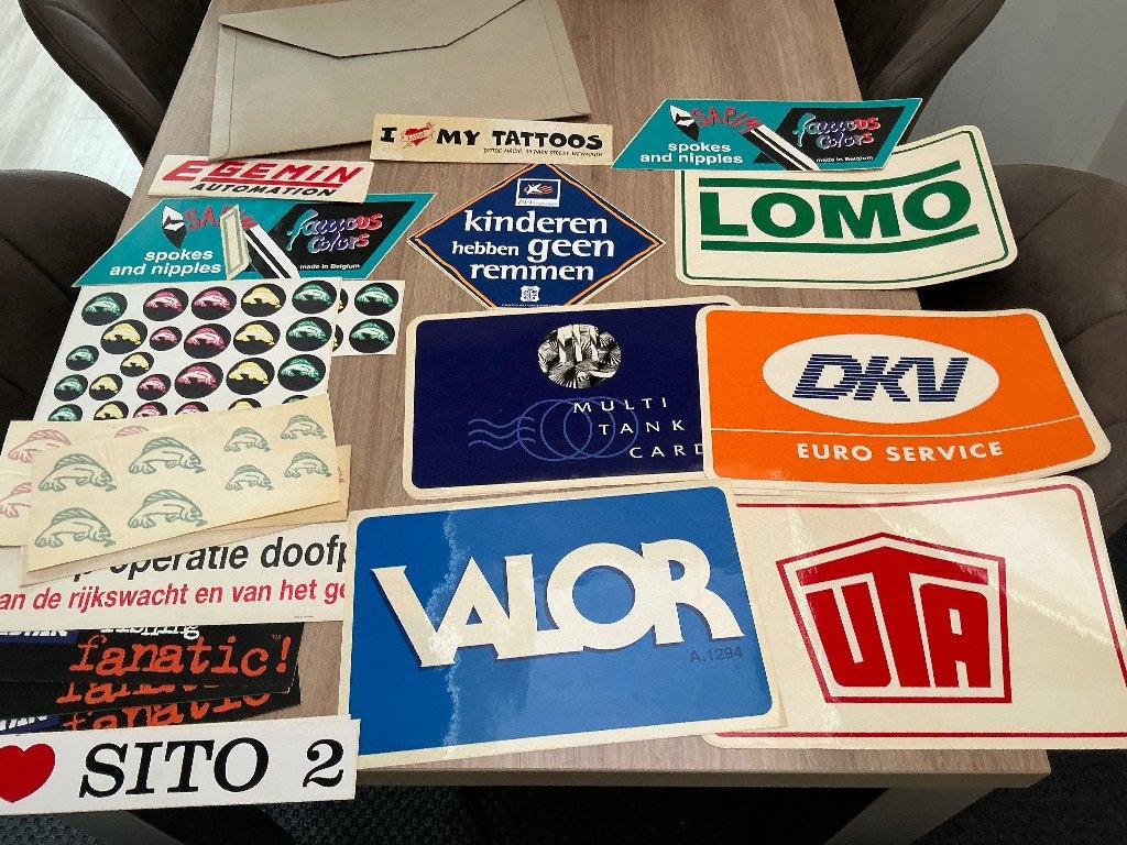 Stickers, Ophalen
