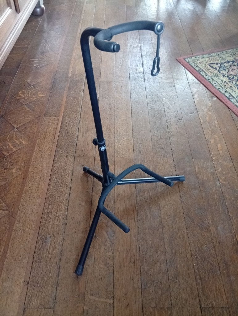 Pied pour guitare, Musique & Instruments, Pieds, Enlèvement, Comme neuf, Pied pour instrument, Guitare