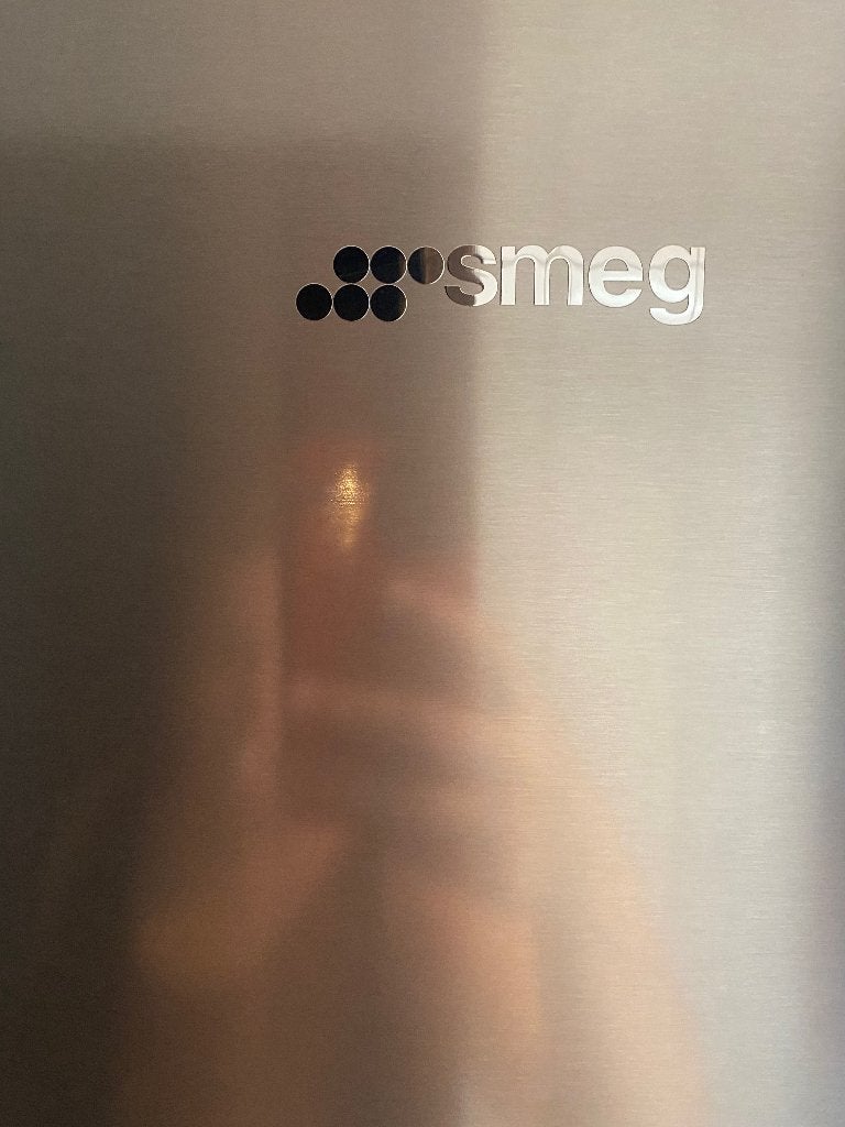 Smeg frigo diepvries enkel telefonisch contact 0473/88.55.55, Ophalen, Gebruikt, 200 liter of meer, 60 cm of meer