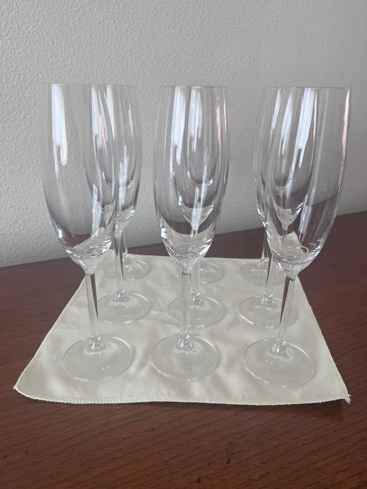9 helder klinkende kristallen champagneglazen, Verzamelen, Ophalen, Zo goed als nieuw, Kristal, Glas of Glazen