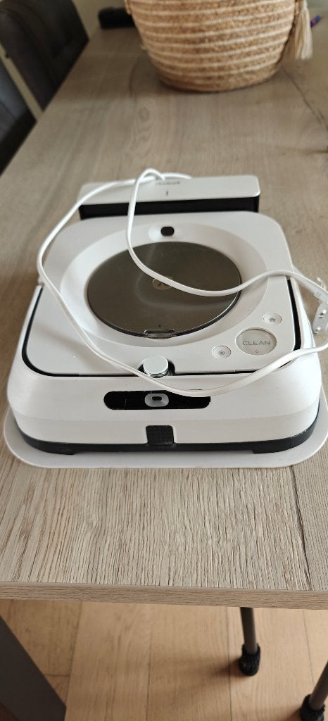 I Robot Braava het m6, Maison & Meubles, Produits de nettoyage, Enlèvement, Produit de nettoyage