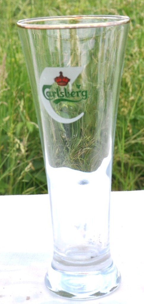 verre a bière évasé carlsberg, Collections, Marques de bière, Enlèvement ou Envoi, Comme neuf, Verre ou Verres, Autres marques