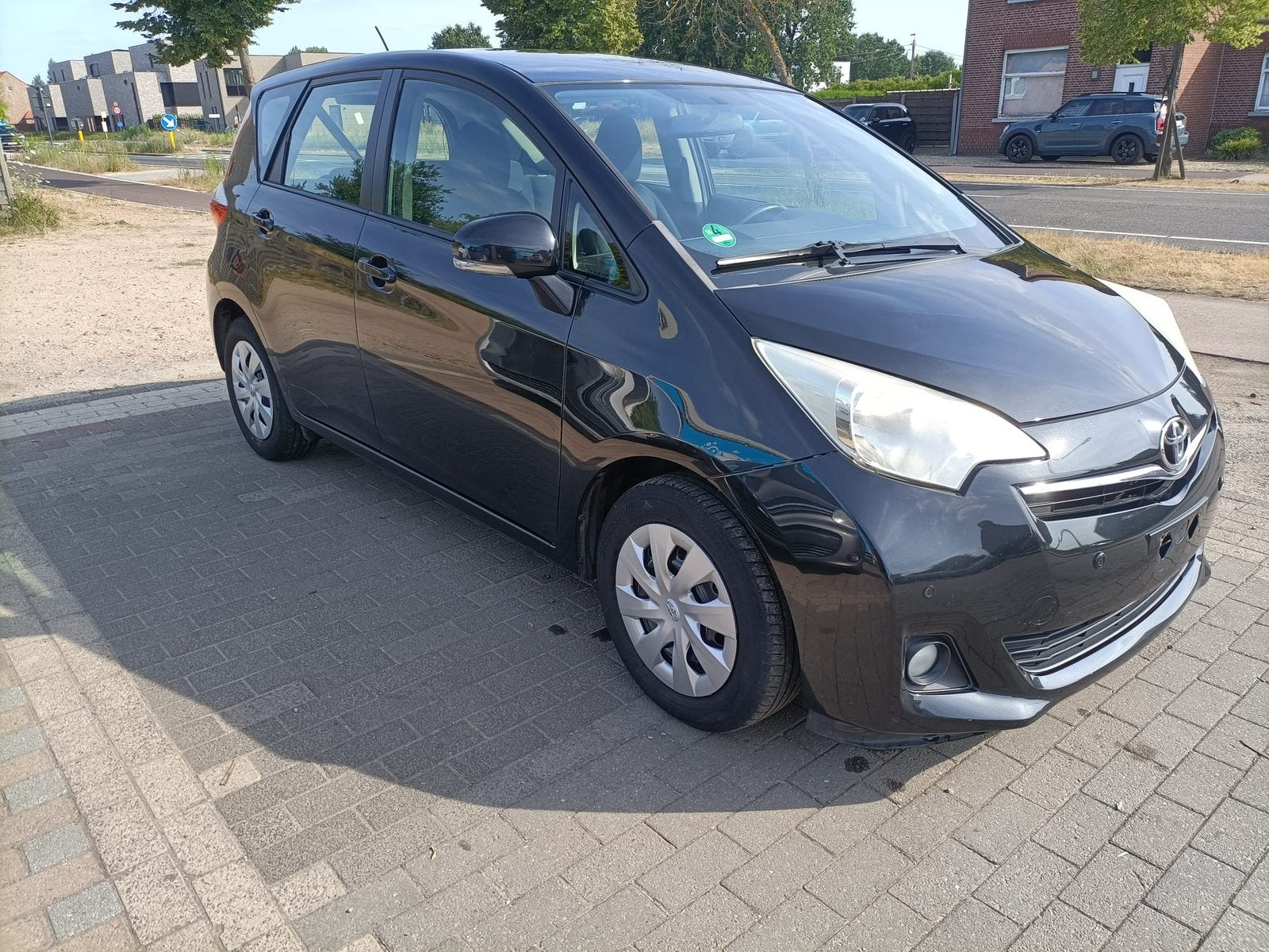 TOYOTA VERSO S, Euro 5, USB, Entreprise, Boîte manuelle