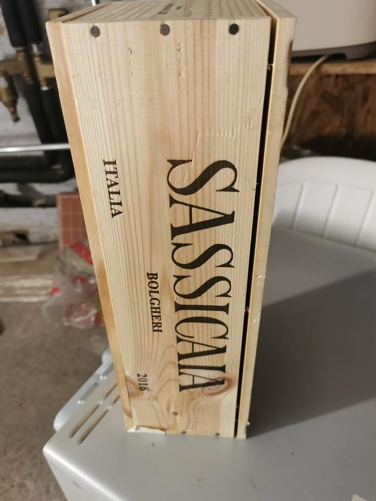 Magnum Sassicaia 2016, Enlèvement