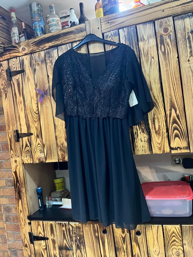 Robe de cérémonie, fêtes, soiree , cocktail, Neuf, Taille 46/48 (XL) ou plus grande, Enlèvement ou Envoi, Sous le genou